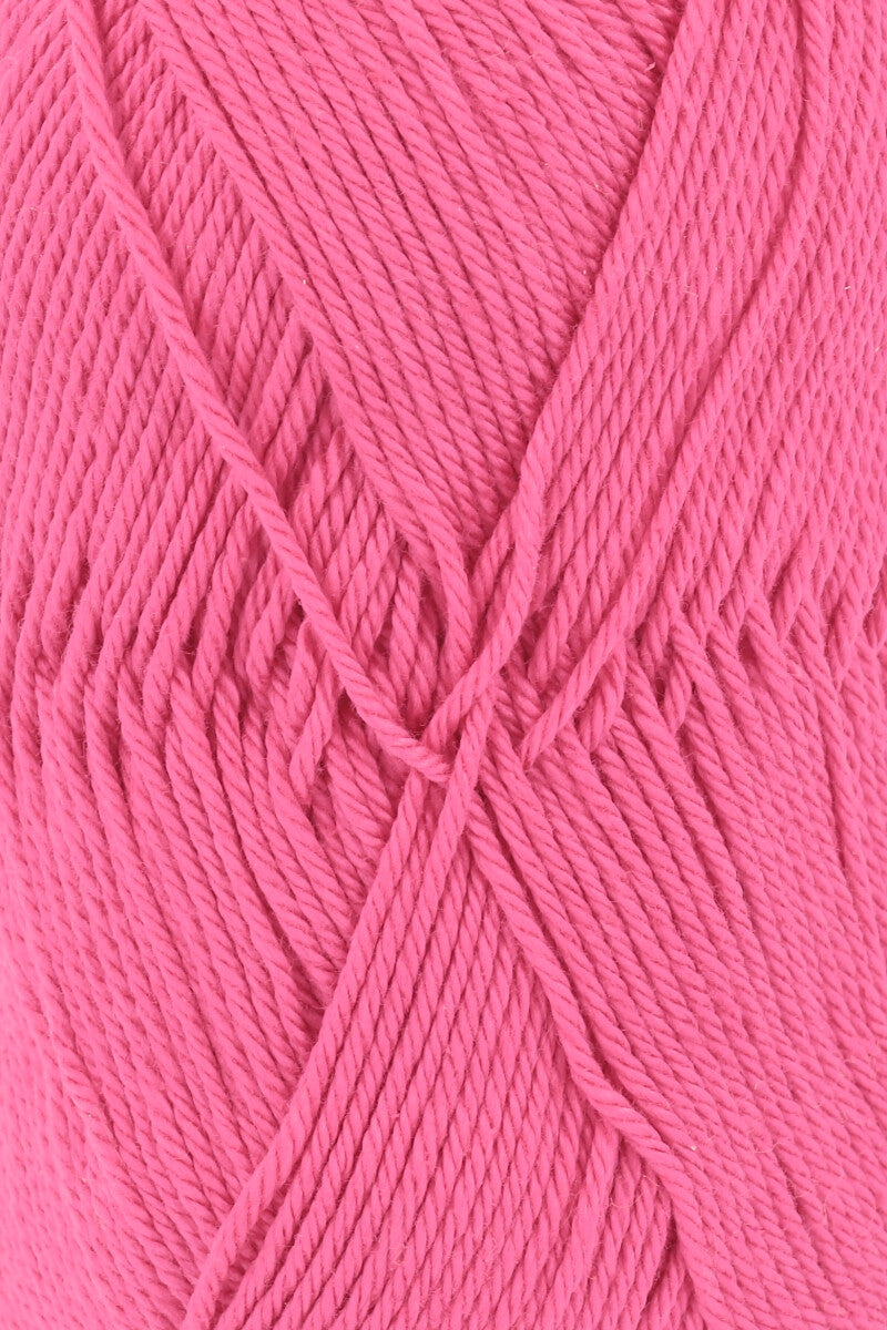 Lang Yarns Quattro – 50g / 120m – Pink (0065) – detail