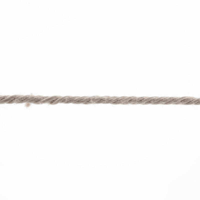 Lang Yarns Quattro – 50g / 120m – Camel (0139) – yarn texture
