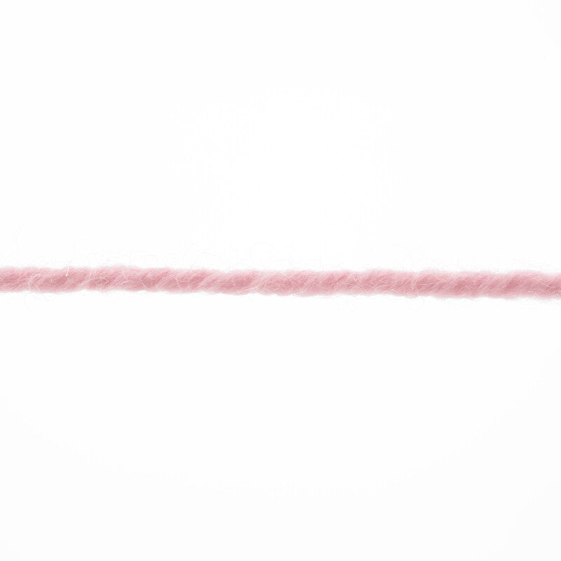 Lang Yarns Merino 150 Yarn, 150m / 50g – Rosé (0219), yarn strand