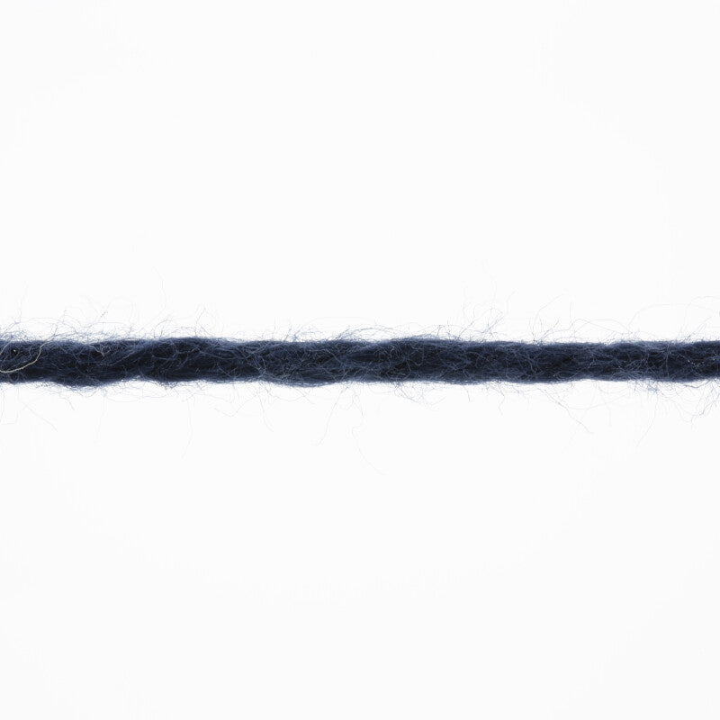 Lang Yarns Tissa – 50g / 80m – Blue Marine (0034) – yarn texture