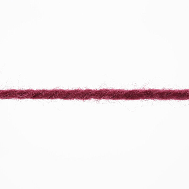 Lang Yarns Tissa – 50g / 80m – Dark Red (0063) – yarn texture