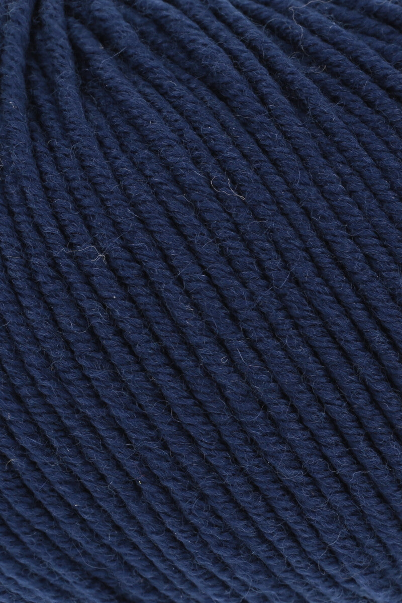 Lang Yarns Merino 120 Yarn, 120m / 50g – Navy (0035), yarn texture
