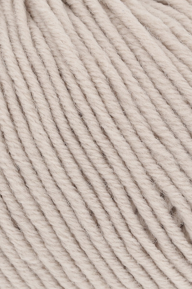 Lang Yarns Merino 120 Yarn, 120m / 50g – Light Beige (0096), yarn texture