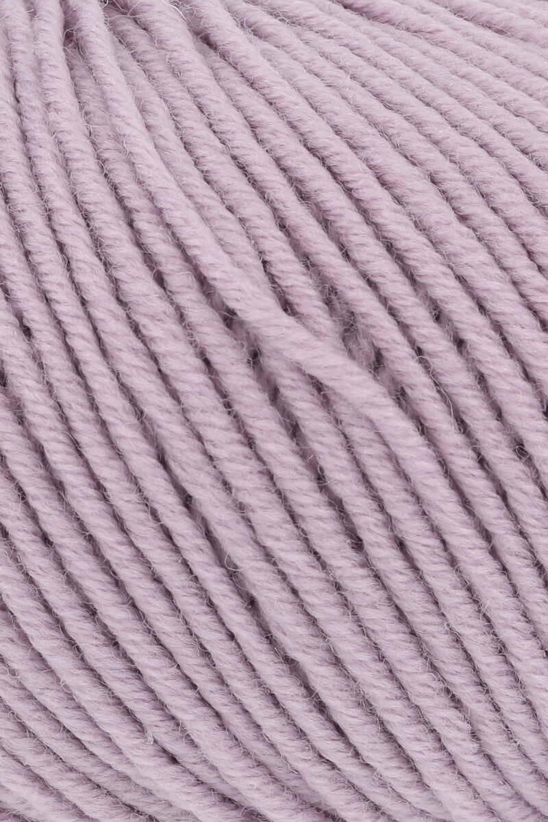Lang Yarns Merino 120 Yarn, 120m / 50g – Rose Pale (0109), yarn texture