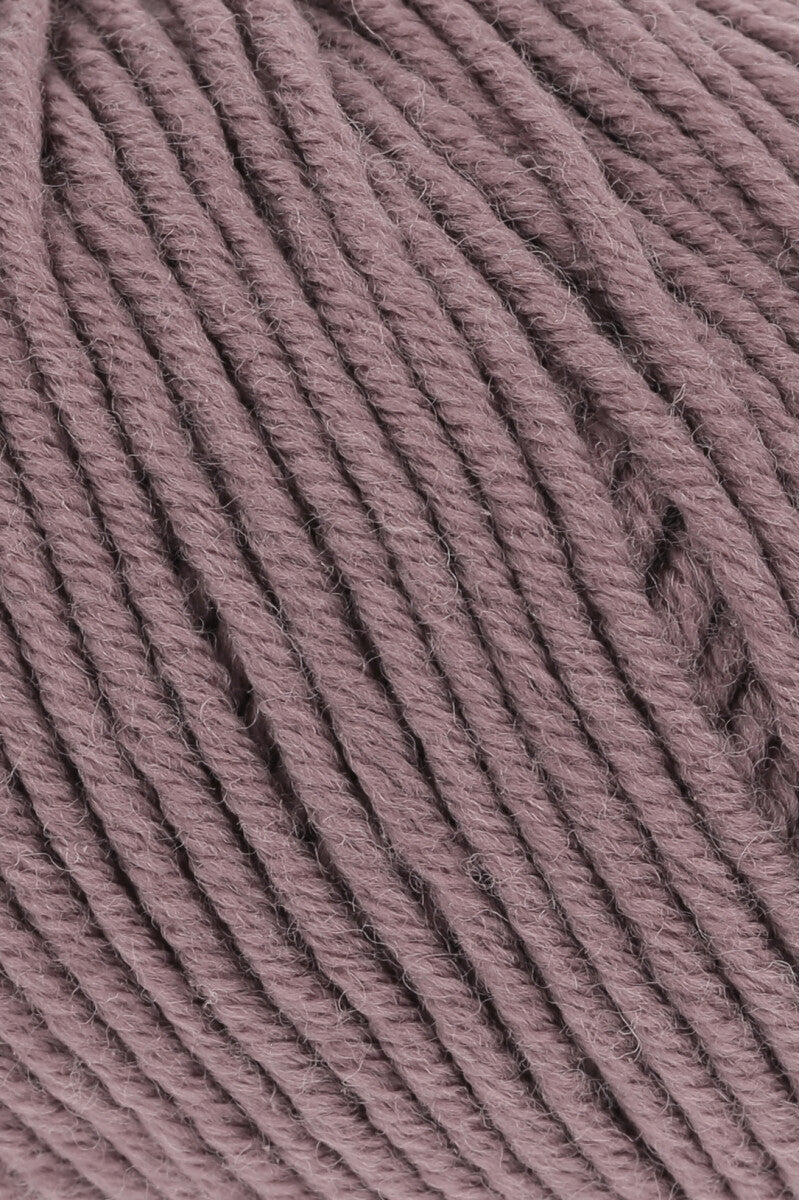 Lang Yarns Merino 120 Yarn, 120m / 50g – Dark Dusky Pink (0148), yarn texture