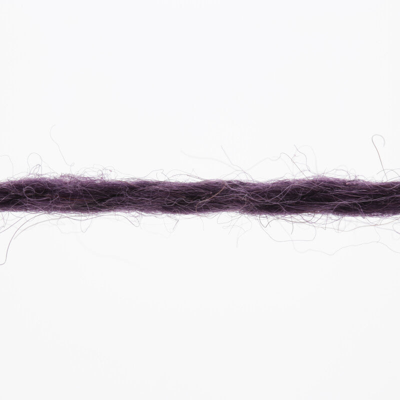 Lang Yarns Carpe Diem – 50g / 90m – Eggplant (0180) – yarn texture