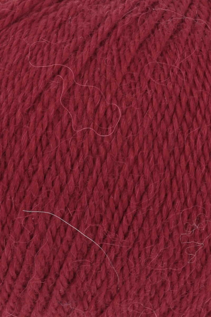 Lang Yarns Baby Alpaca Yarn, 170m / 50g – Red (0060), yarn texture