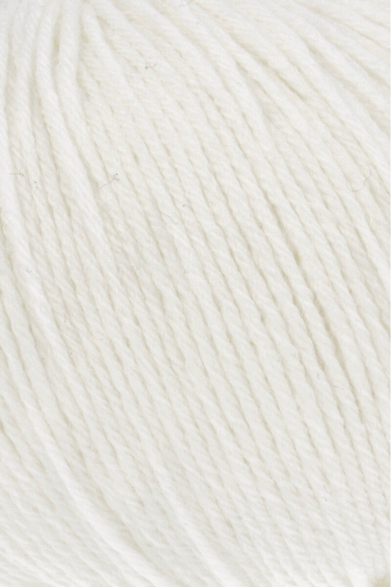 Lang Yarns Merino 200 Bébé Yarn, 203m / 50g – White (0301), yarn texture