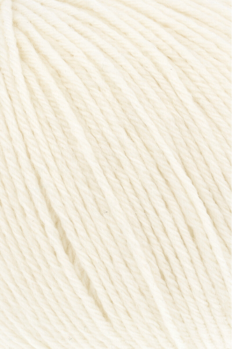 Lang Yarns Merino 200 Bébé Yarn, 203m / 50g – Egg White (0302), yarn texture