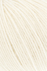 Lang Yarns Merino 200 Bébé Yarn, 203m / 50g – Egg White (0302), yarn texture