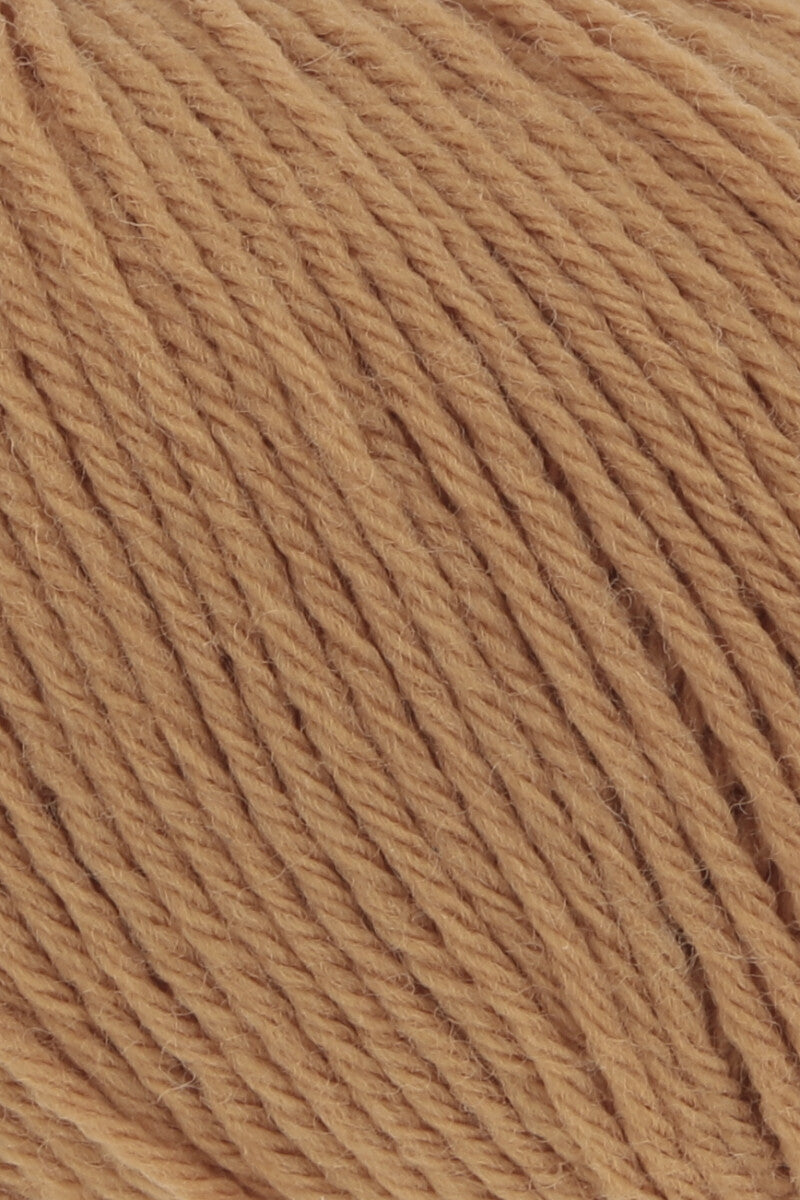 Lang Yarns Merino 200 Bébé Yarn, 203m / 50g – Nougat (0315), yarn texture