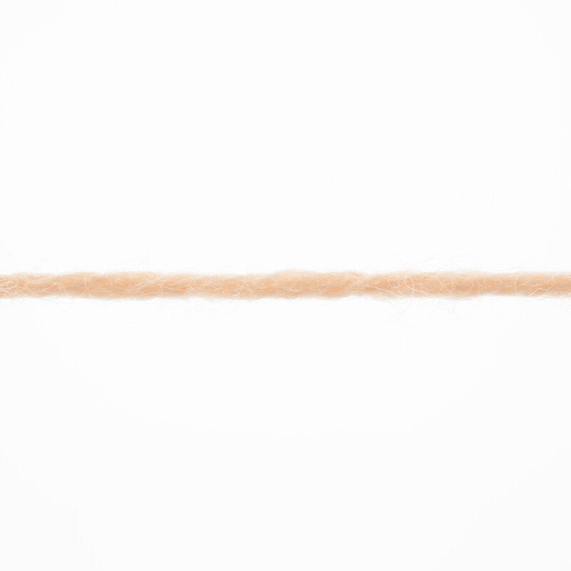 Lang Yarns Merino 200 Bébé Yarn, 203m / 50g – Salmon (0330), yarn strand