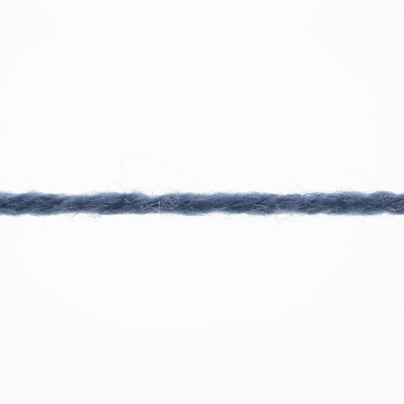 Lang Yarns Merino 200 Bébé Yarn, 203m / 50g – Dark Jeans (0334), yarn strand