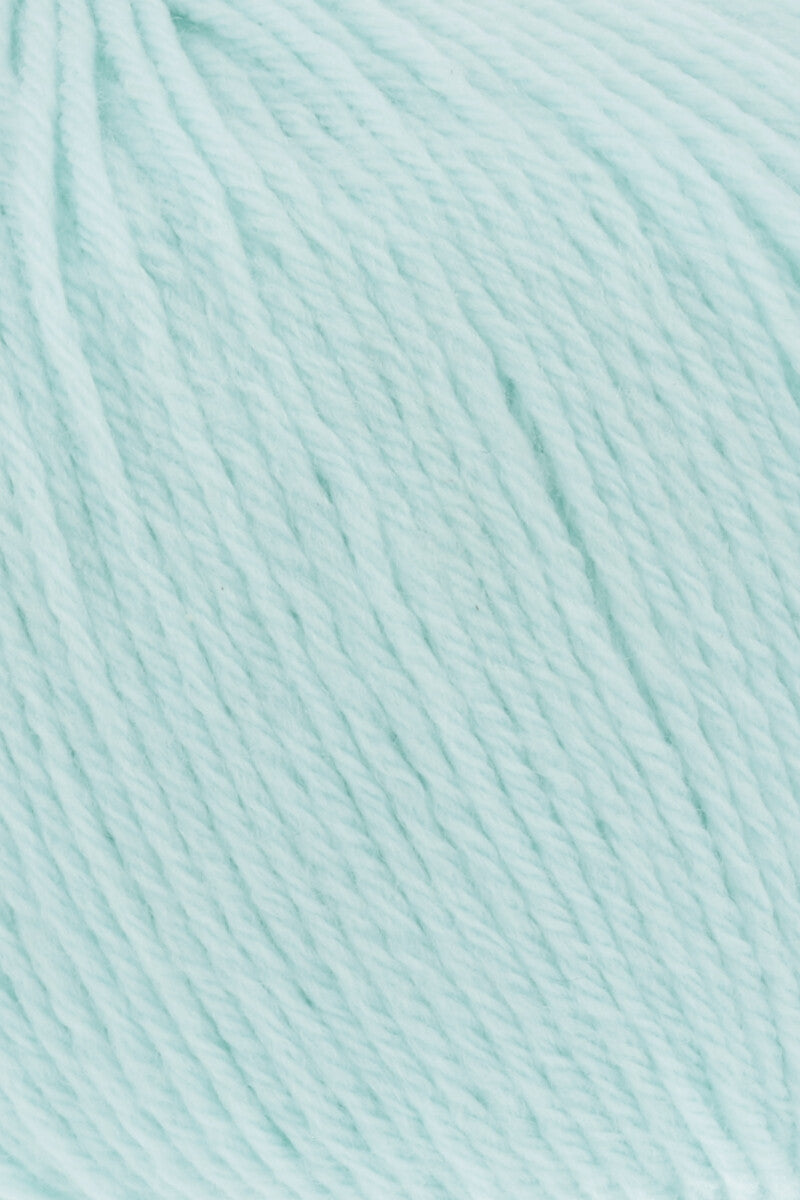 Lang Yarns Merino 200 Bébé Yarn, 203m / 50g – Reseda (0374), yarn texture