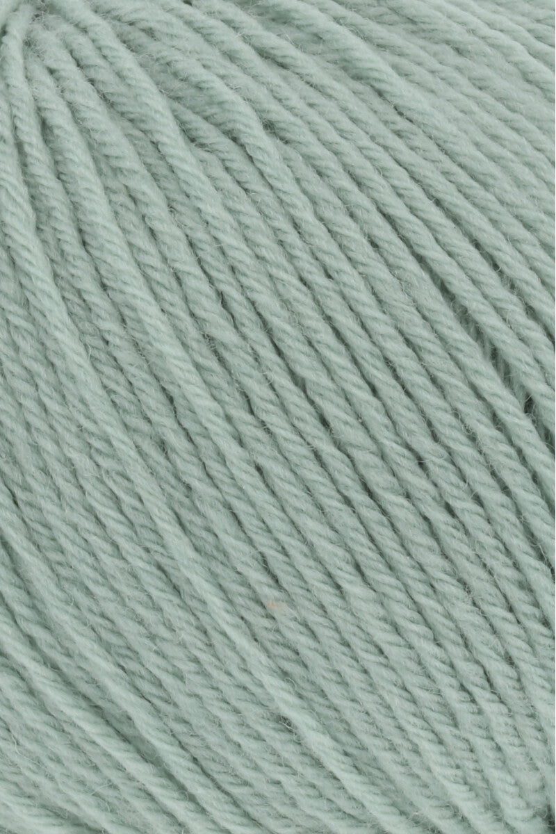 Lang Yarns Merino 200 Bébé Yarn, 203m / 50g – Sage (0392), yarn texture