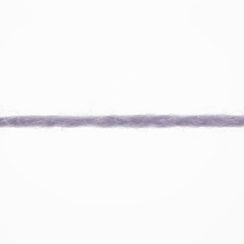 Lang Yarns Merino 200 Bébé Yarn, 203m / 50g – Lilac (0407), yarn strand