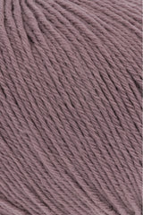 Lang Yarns Merino 200 Bébé Yarn, 203m / 50g – Dusky Pink (0448), yarn texture