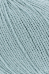 Lang Yarns Merino 200 Bébé Yarn, 203m / 50g – Dark Mint (0472), yarn texture