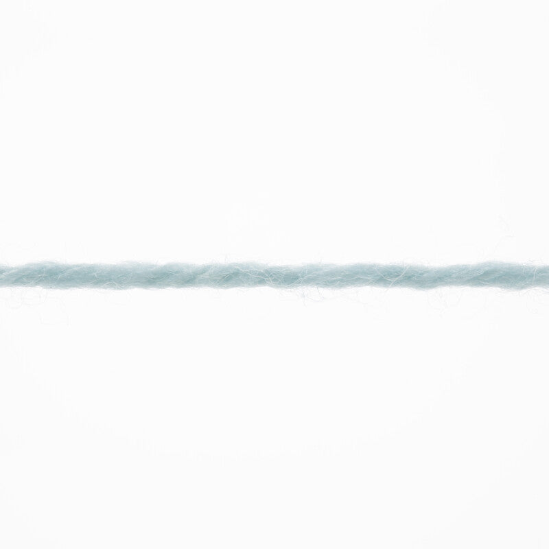 Lang Yarns Merino 200 Bébé Yarn, 203m / 50g – Dark Mint (0472), yarn strand