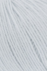 Lang Yarns Merino 200 Bébé Yarn, 203m / 50g – Baby Blue (0506), yarn texture