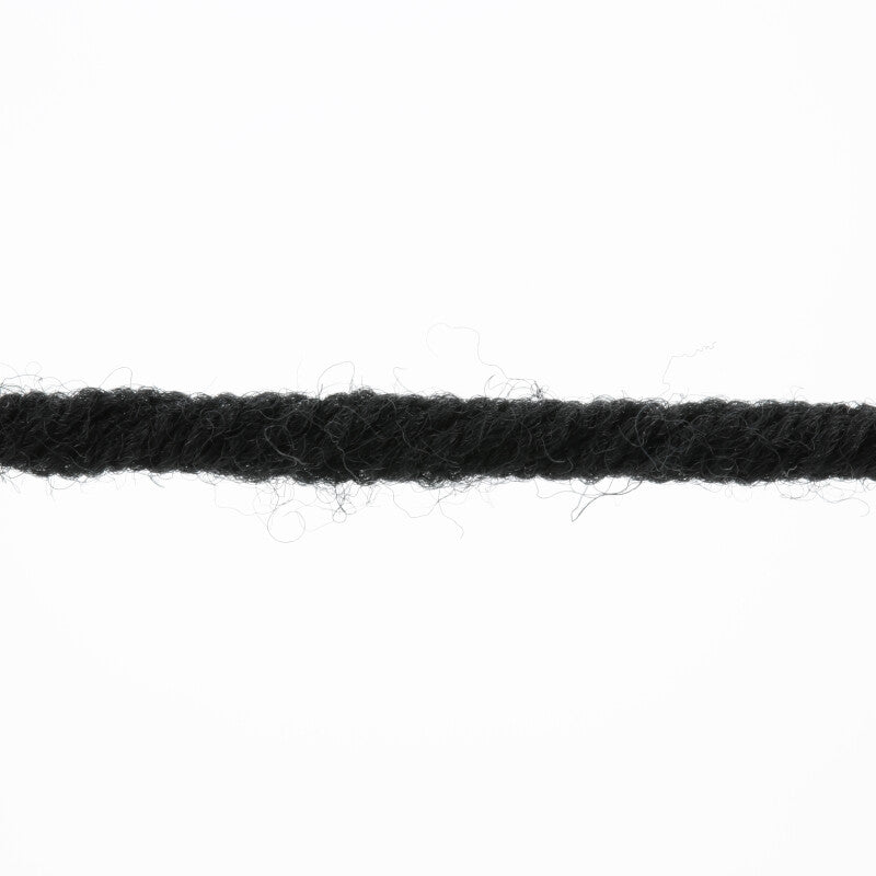 Lang Yarns Merino 70 – 50g / 70m – Black (0004) – yarn texture
