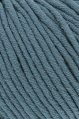 Lang Yarns Merino 50 – 100g / 90m – Atlantic (0074) – detail