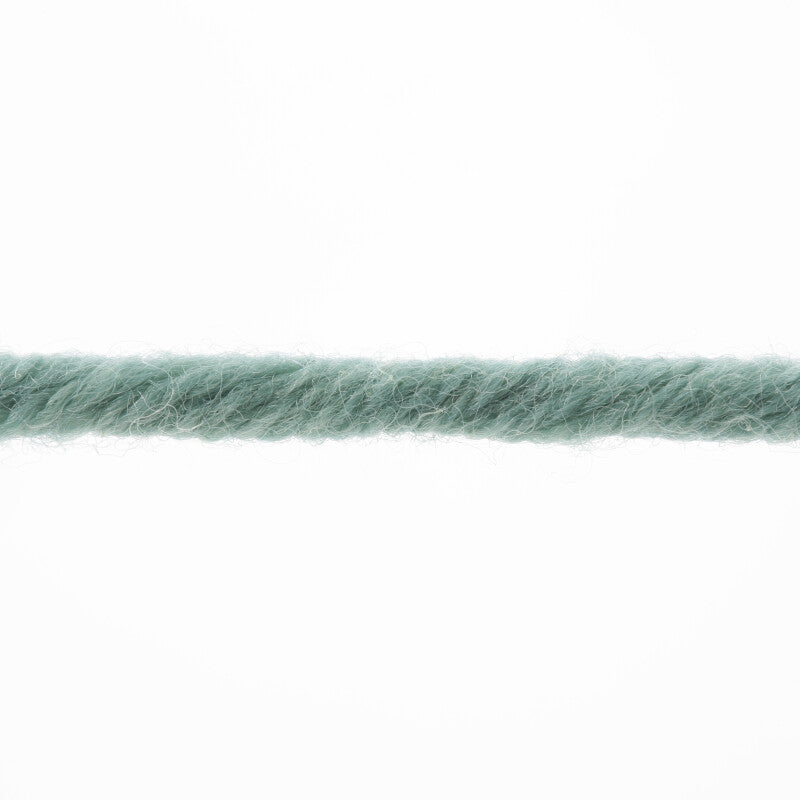 Lang Yarns Merino 50 – 100g / 90m – Sage (0092) – yarn texture