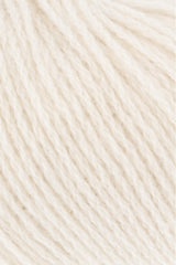 Lang Yarns Cashmere Premium Yarn, 115m / 25g – Offwhite (0002), yarn texture