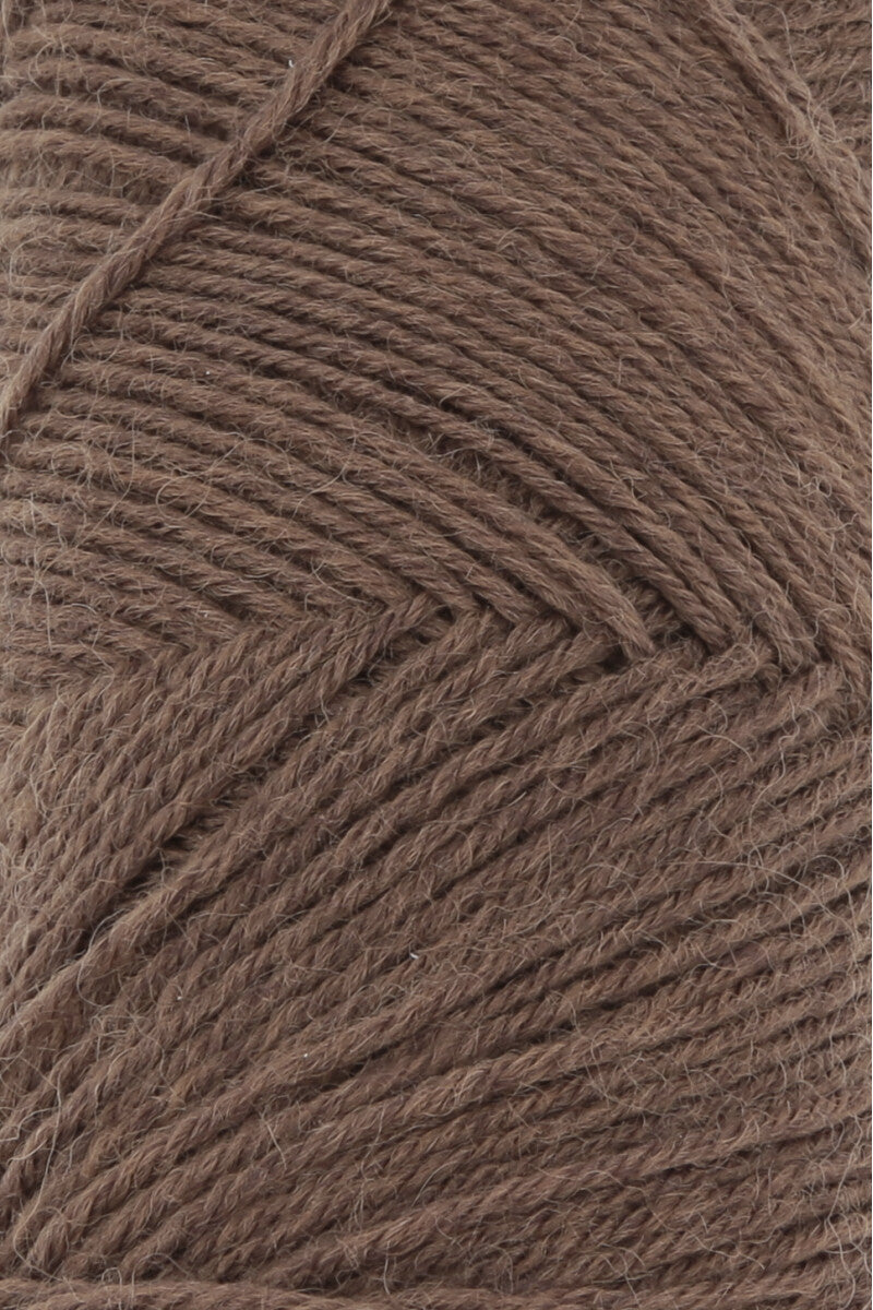 Lang Yarns Jawoll Yarn, 190m / 50g – Brown (0095), yarn texture