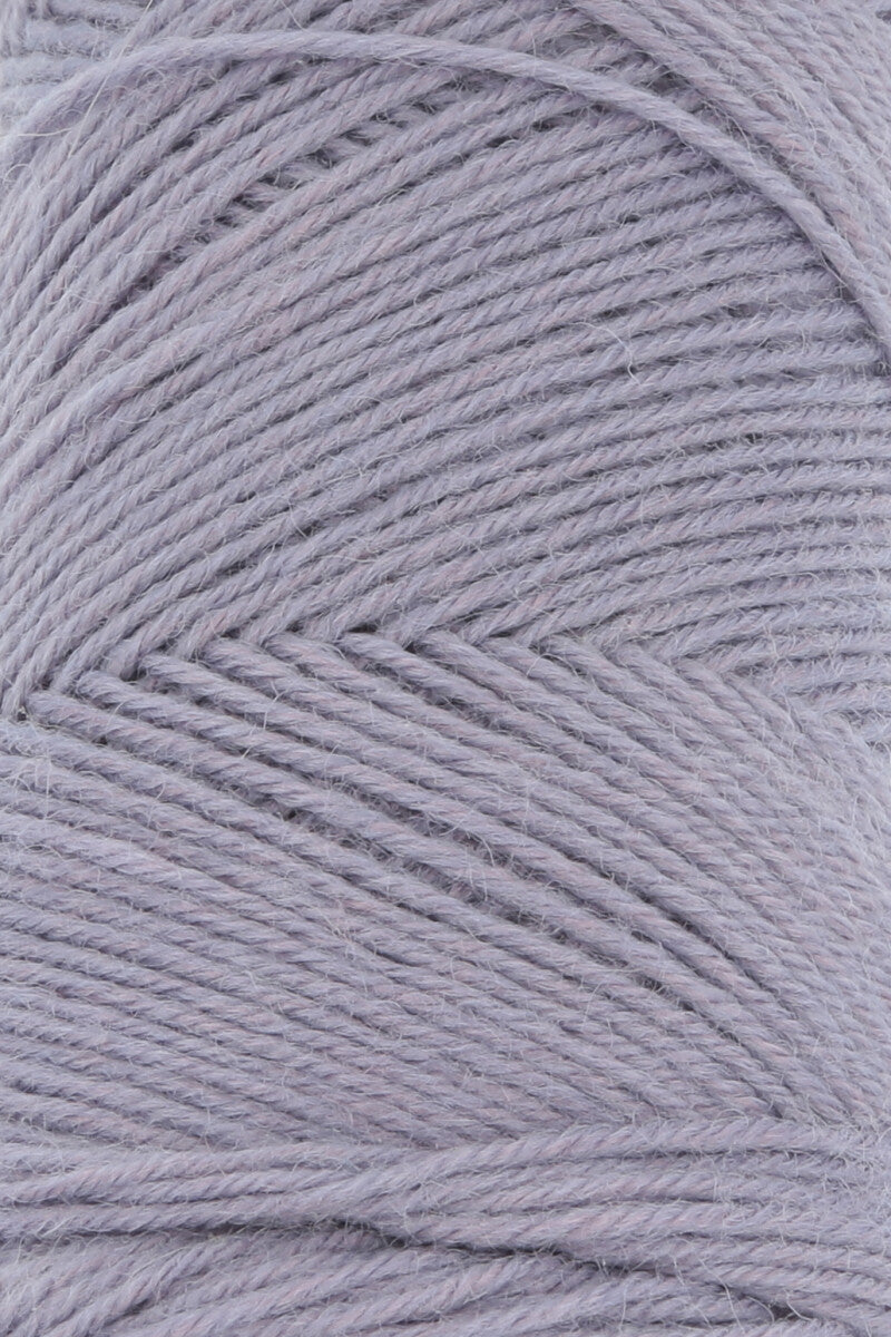 Lang Yarns Jawoll Yarn, 190m / 50g – Lilac (0245), yarn texture