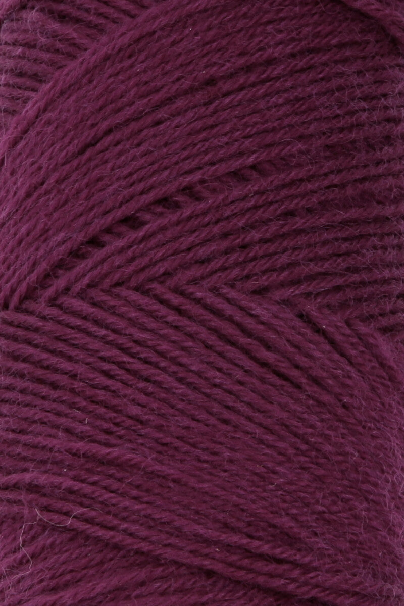 Lang Yarns Jawoll Yarn, 190m / 50g – Fuchsia (0366), yarn texture
