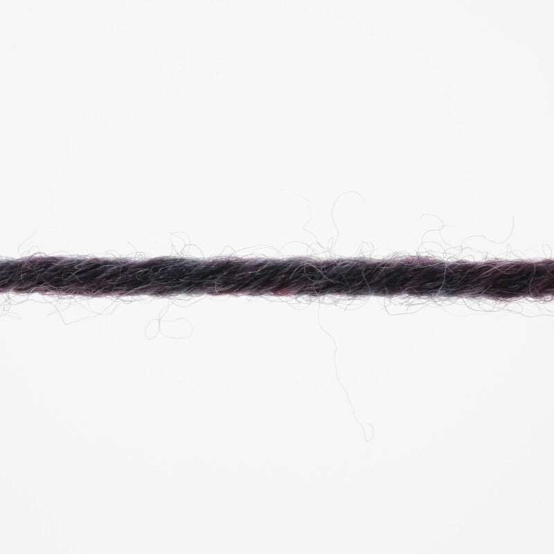 Lang Yarns Merino+ Color – 100g / 180m – Dark Red/Anthracite/Berry (0207) – yarn texture