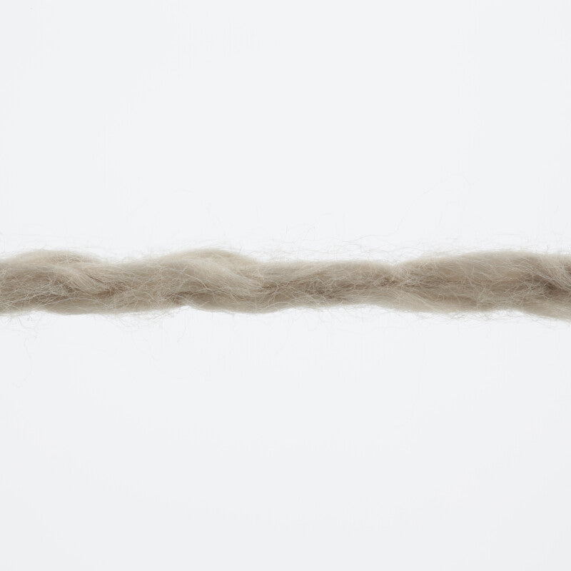 Lang Yarns Amira – 50g / 100m – Sahara (0196) – yarn texture