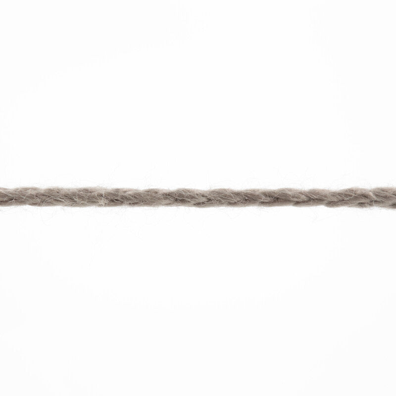 Lang Yarns Norma – 50g / 135m – Wood (0067) – yarn texture